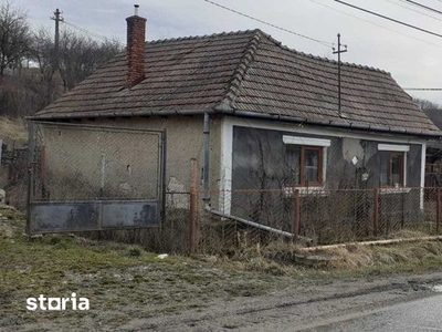 Vand casa cu teren com Pata, Apahida, la 15km de Cluj-Napoca