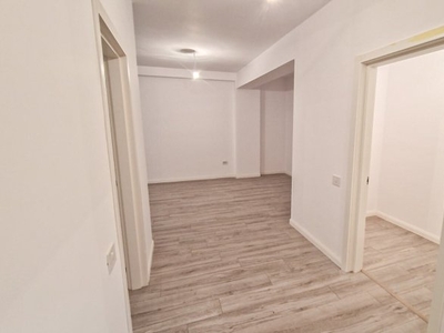 Vanzare Apartament 3 camere decomandat - Pipera , Bucuresti