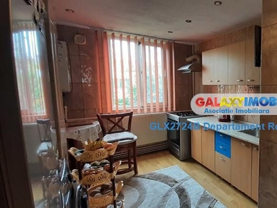 Vanzare Apartament 4 Camere, Zona Drumul Taberei