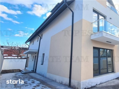 Apartament 3 Camere cu Priveliste Superba si Curte, sos. Voinesti, Ias