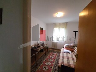 Apartament 4 camere Titan, apartament 4 camere va propunem spre achizitie u