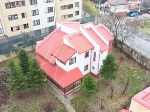 Casa Rosu, Chiajna, vila cu arhitectura frumoasa si teren ge