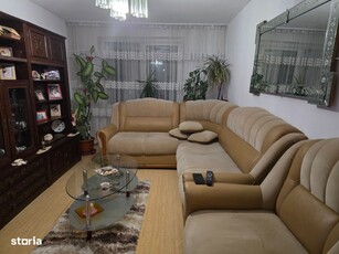 Apartament 3 camere, etaj intermediar, Bld Roman Musat