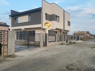 Vila duplex in Bragadiru , 4 camere, 300mp teren