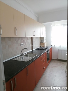 Apartament 2 camere-Pozitie excelenta-Stb in fata blocului-