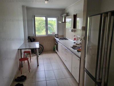 Apartament 3 camere, Brancoveanu, langa metrou.