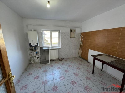 Apartament 4 camere parter + extindere, 115mp total, Petre Liciu