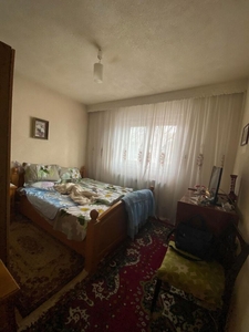 Apartament 4 camere,Decomandat, 2 bai+2 balcoane, pret 73000 euro neg