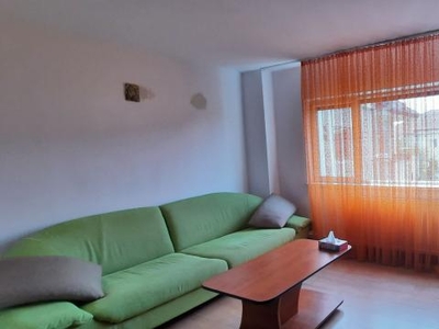 Apartament decomandat cu 2 camere- Cetatii
