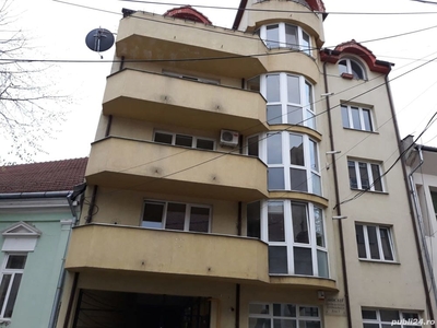 Chirie centru apartament cu 1 camera 43 mp str.Tudor Vladimerescu nr.1 parter