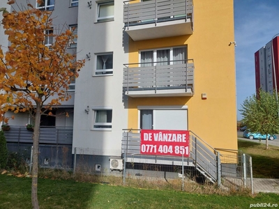Proprietar vand apartament in Avantgarden 3 spatiu comercial acces din stradă