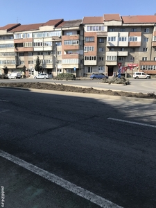 Spațiu comercial -birouri (apartament) de vânzare.