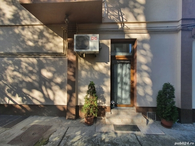 Str. Odobescu, ap. 2 camere, la casa