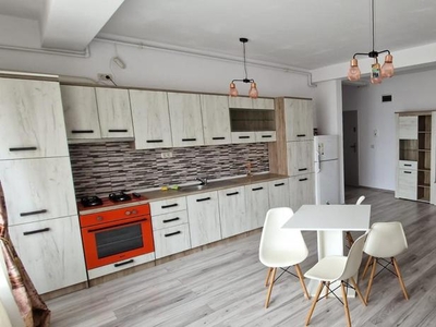 Vand apartament 2 camere! Preț fix!