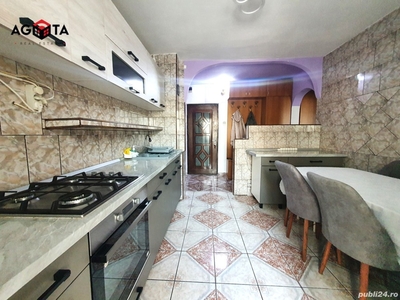 Inchiriez apartament de 2 camere decomandate pe Primaverii, zona Manastur!