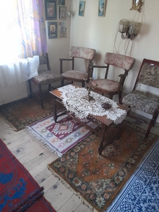 Inchiriez în Bănești la casa