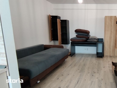 Penthouse 100mp + 76mp terasa, bloc nou cu lift, zona Veterani de Raz