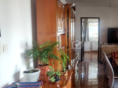 Apartament 3 camere si curte privata Floresti