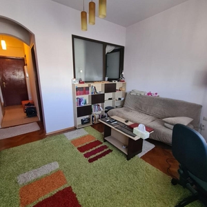 SUPER OCAZIE SE VINDE APARTAMENT IN ZONA ROMANA