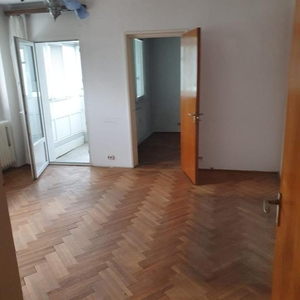 Vanzare Apartament 2 camere Titan