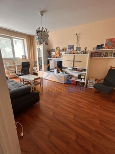 Vanzare Apartament 3 camere, zona Drumul Taberei