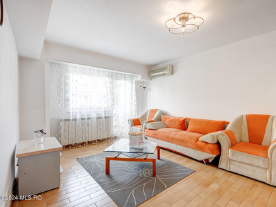 Apartament 2 camere, Bd. Unirii - Fantani, 68 mp, etaj 4