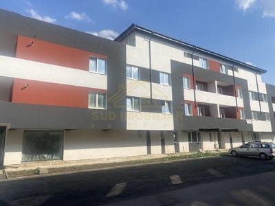 APARTAMENT 2 CAMERE+CURTE 56 MP