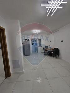 Apartament 3 camere inchiriere in bloc de apartamente Bucuresti, Brancoveanu