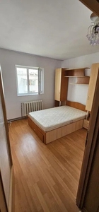 APARTAMENT 3 CAMERE, MOBILAT SI UTILAT, BLOC FARA RISC