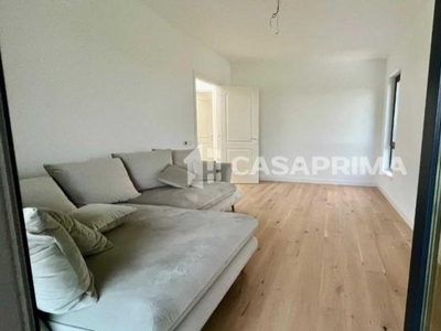 Apartament cu 3 camere , 2 bai, Intabulat! Revanzare! Bloc nou in zona Pacurari!