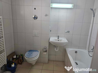 Apartament de 2 camere zona Avantgarden,