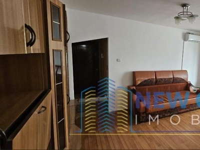 Apartament de vanzare 3 camere semidecomandat -Dacia (Piata Dacia)