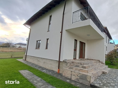 Casa tip duplex, noua, 130 mp, 4 camere, Cisnadie, COMISION 0