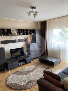 Vand apartament 3 camere Regie