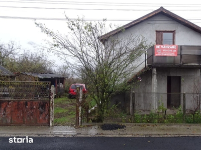 Vand proprietate in Balata (Com. Soimus), Hunedoara, la 12 km de Deva