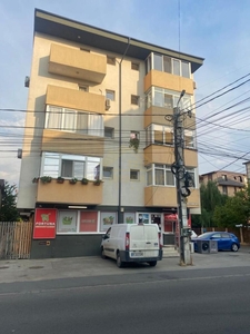 Vanzare SPATIUL COMERCIAL stradal DRUMUL FERMEI