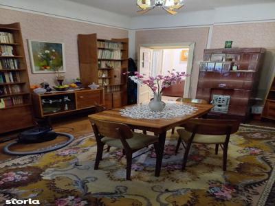 Alfa Imob! Casa D+P central, str. Campia Islaz,390000 Euro.