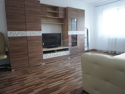 Apartament 2 camere vanzare in bloc de apartamente Maramures, Sighetu Marmatiei, Central