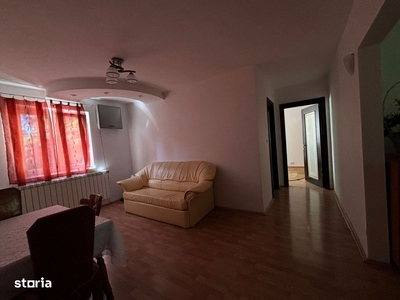 Apartament de vanzare in Mircea cel Batran, decomandat, etaj 2, 70.000