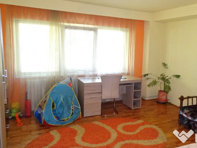 Apartament cu 2 camere decomandat in Deva, Eminescu in C-uri, parter