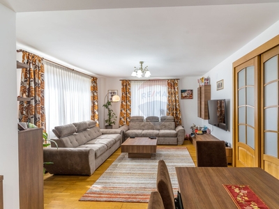 Casavila 6 camere vanzare in Cluj-Napoca, Campului