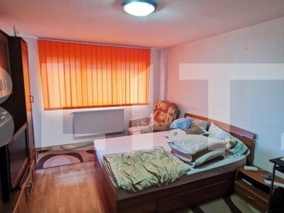 Garsoniera decomandata, 45 mp, loc de parcare, pet friendly, zona Calea Turzii