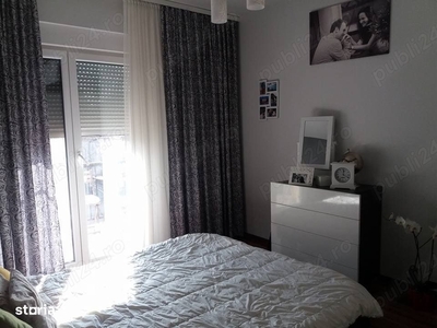 Vanzare apartament 2 camere ,etaj 3 ,zona Baba Novac