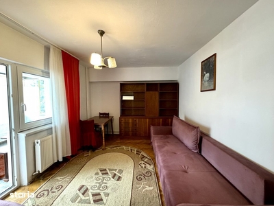 Apartament semi central