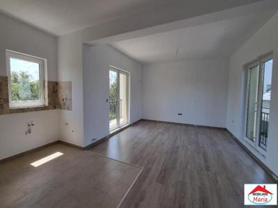 Apartament 2 camere nou finisat cu parcare privata