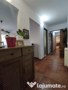 Apartament 2 camere/decomandat/utilat/mobilat