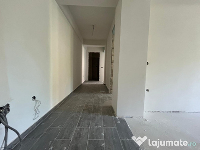 Apartament 3 camere Bloc Nou