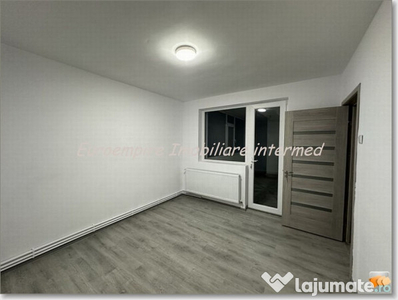 Apartament 3 camere zona City Mall