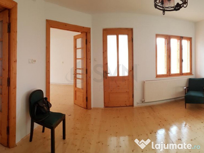 Apartament 4 camere Anghel Saligni