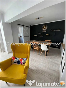 Apartament 4 camere de vanzare zona Faleza Nord